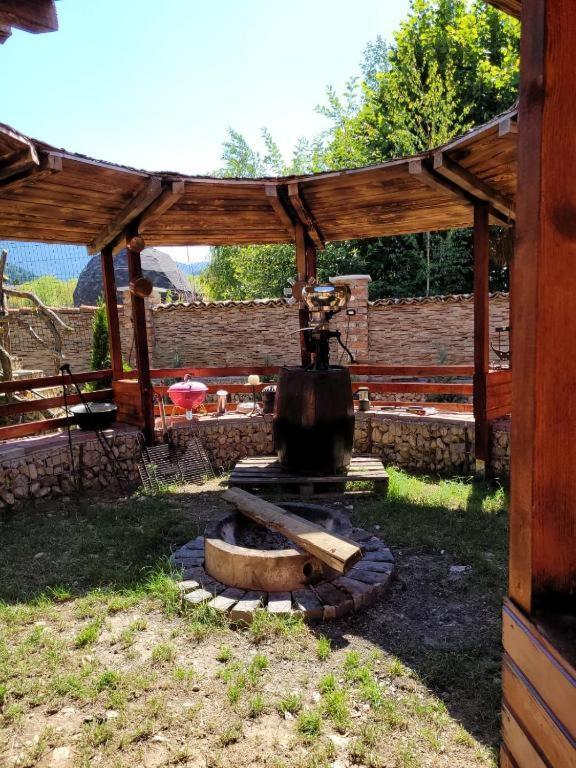 Casa cu mesteceni Rîşnov Exterior foto