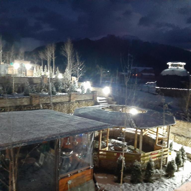 Casa cu mesteceni Rîşnov Exterior foto